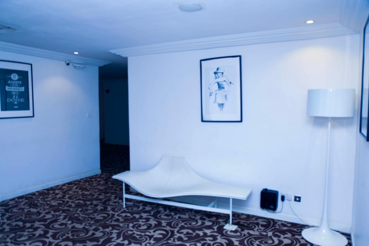 Summerset Continental Hotel Gana Mobushipe 外观 照片